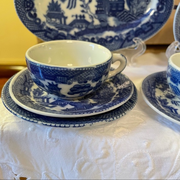 RARE 1950’s SEARS AND ROEBUCK “BLUE WILLOW” LITTLE HOSTESS DISHES FOR PLAYTIME - Picture 4 of 15